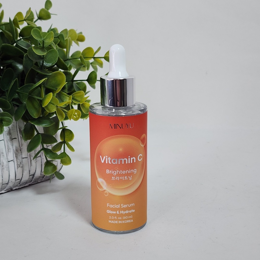MINUYU Vitamin C Face Serum Glow & Hydrate 2 fl oz / 60 mL - Made in Korea